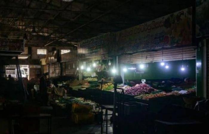 Sri Lanka hit by nationwide power outage