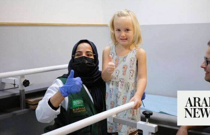 Ukrainian child finds hope in KSrelief prosthetics center