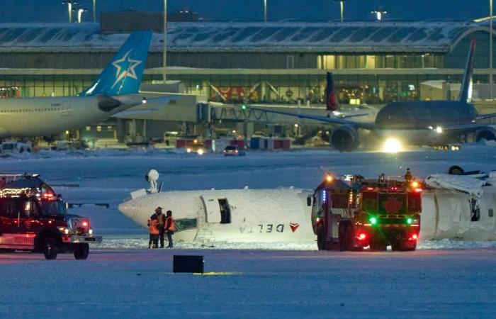 Delta jet flips upside down in Toronto crash, at least 17 hurt