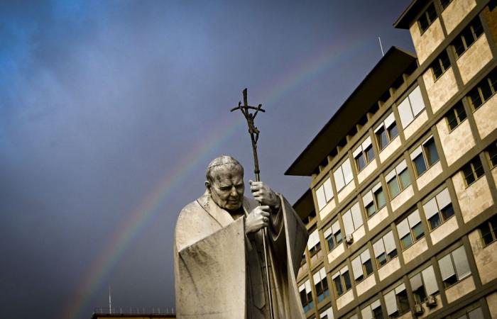 Vatican: Down with pneumonia in both lungs, Pope Francis had ‘peaceful night’ yesterday