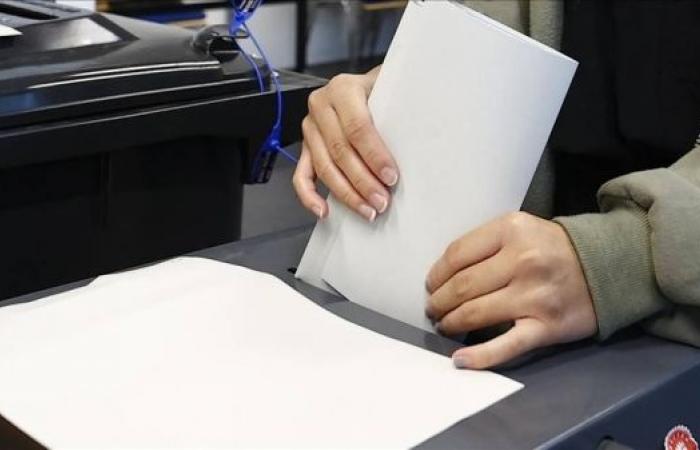 Germany votes in landmark election as conservatives lead in polls