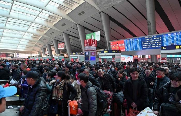 China’s Lunar New Year travel surge hits 9.02 billion trips, setting new record