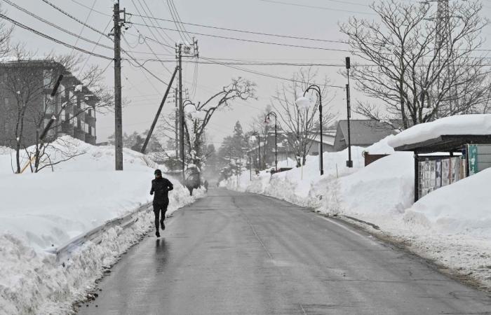 Japan braces for more snow, issues alerts for avalanches and icy roads