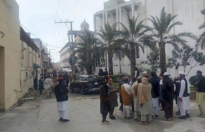 Six killed in suicide bombing at Pakistan Islamic seminary