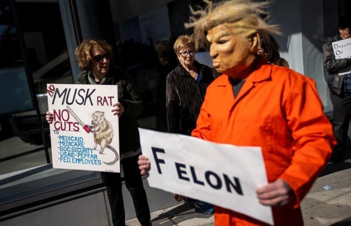 Nine arrested at New York Tesla dealership as anti-Musk protests break out