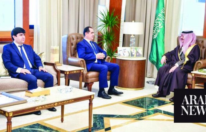 Eastern region governor receives Tajikistan’s ambassador to Saudi Arabia