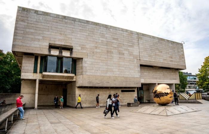 Centuries-old Irish university names building after woman for first time