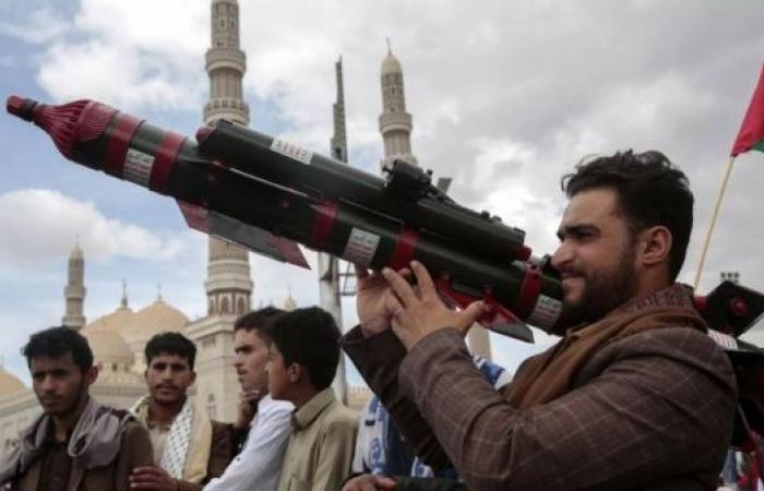 Houthis respond to Trump's airstrikes with ballistic missile attacks on US aircraft carrier