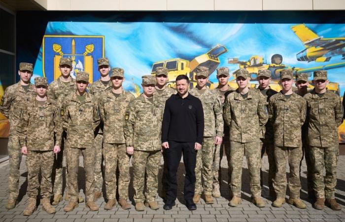 Zelensky accuses Russia of rejecting ceasefire as fresh strikes hit Ukraine