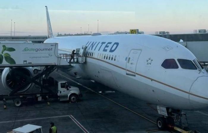 China-bound United flight turns around after pilot forgets passport