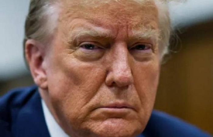 Trump tells business chiefs he needs 'little bit of time' as US economy shrinks