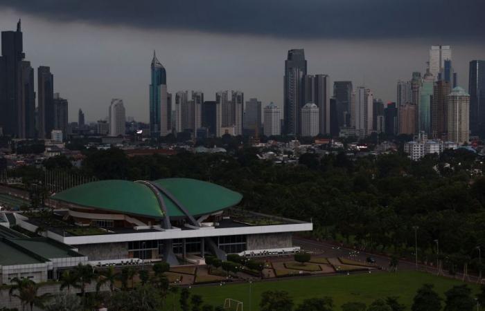 Indonesia poised to ratify South China Sea boundary deal with Vietnam, lawmaker says