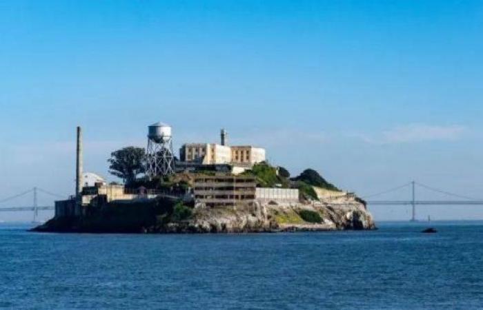 Trump orders reopening of notorious Alcatraz prison