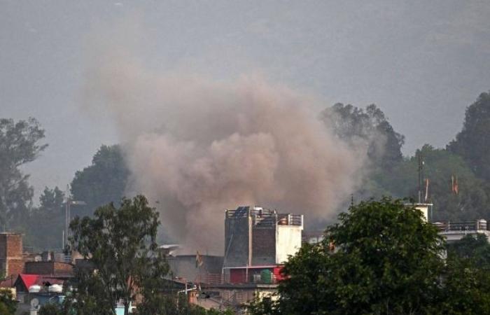 India and Pakistan on brink of full-scale war