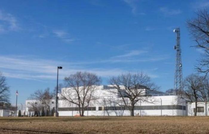Air traffic controllers warned of safety incidents months before Newark system failure