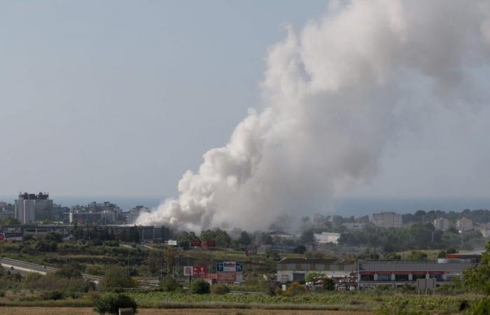 Industrial fire in Spain releases toxic chlorine cloud, forcing 160,000 residents indoors across five towns