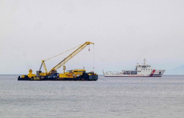 Recovery of tech mogul’s sunken yacht in Italy suspended after diver’s death