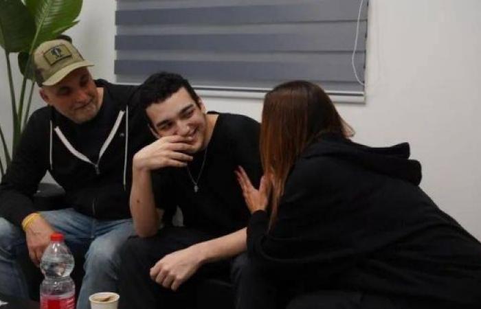 US-Israeli hostage reunites with family after being freed by Hamas
