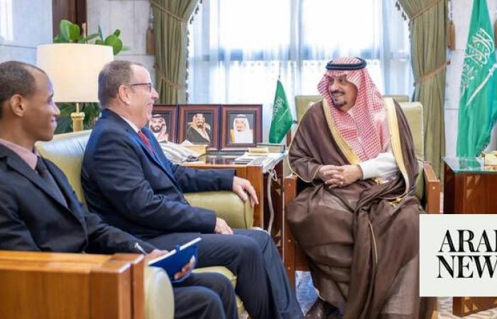 Riyadh governor receives Cuban ambassador in Riyadh