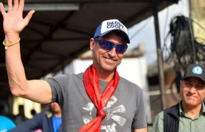 British mountaineer sets record 19th Everest summit