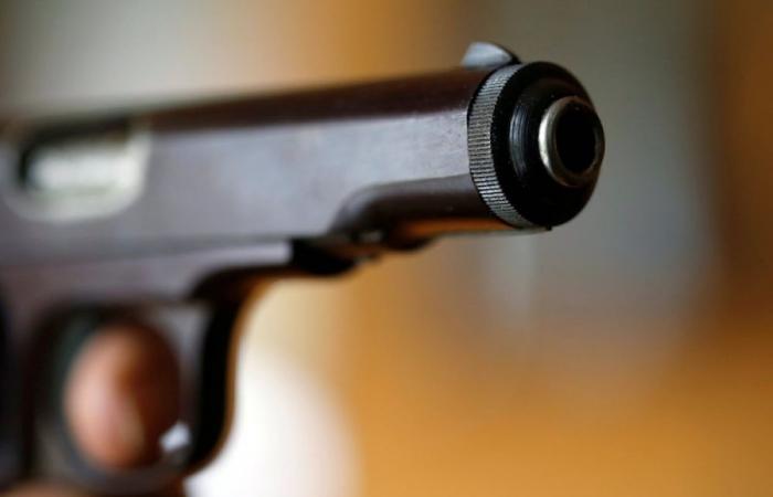 Sydney police probe public shooting that critically injured two men
