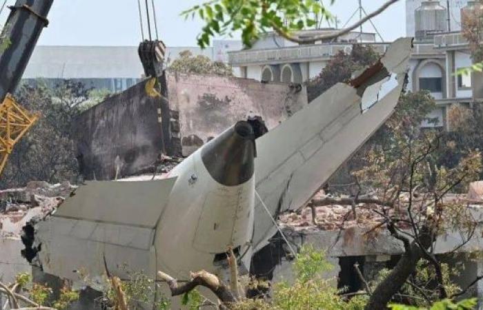 Investigators find cockpit voice recorder from crashed Air India flight