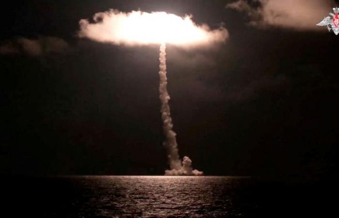 World nuclear arsenal grows for first time since Cold War; China expands fastest, US and Russia modernise arsenals, says Stockholm think tank