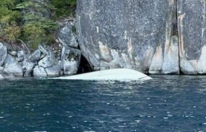 Six dead and two missing after boat flips in Lake Tahoe