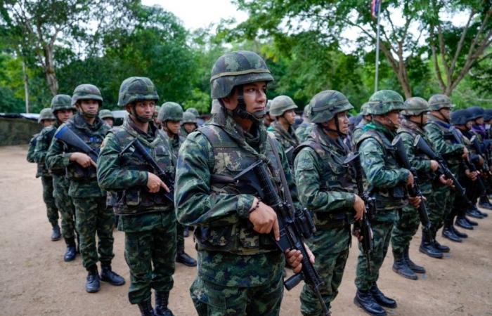 Thai army shuts most border crossings with Cambodia amid escalating row