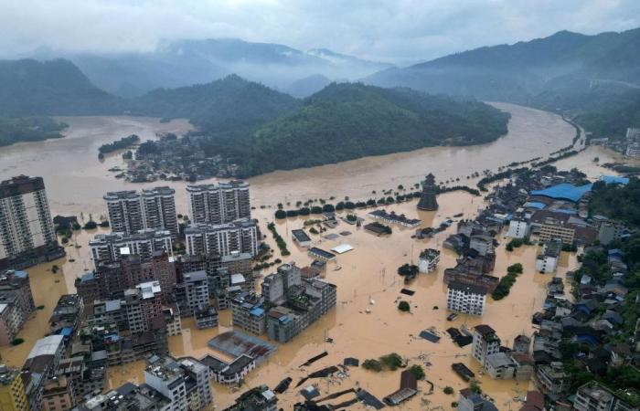 300mm and counting: China issues yellow alert as torrential downpours loom