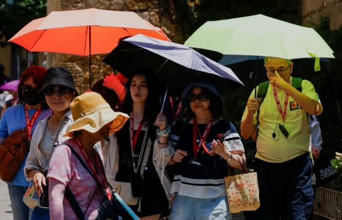 Southern Europe bakes under blistering heatwave