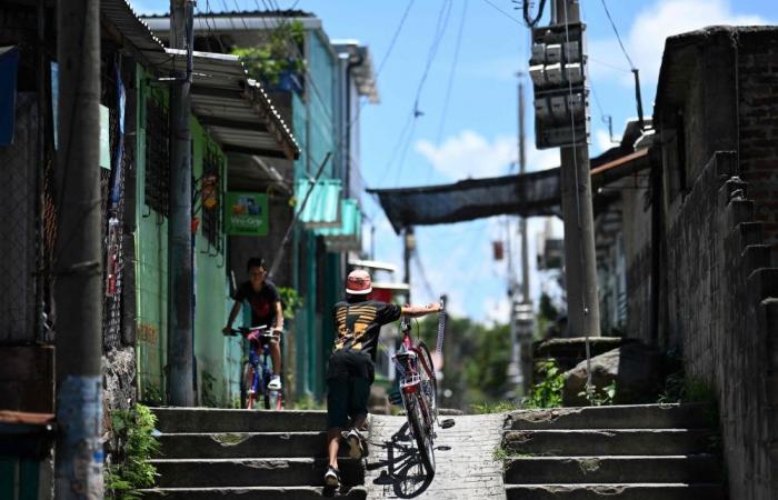Slushies and slayings: El Salvador’s state of emergency brings peace, but survivors still haunted by MS-13 gang past
