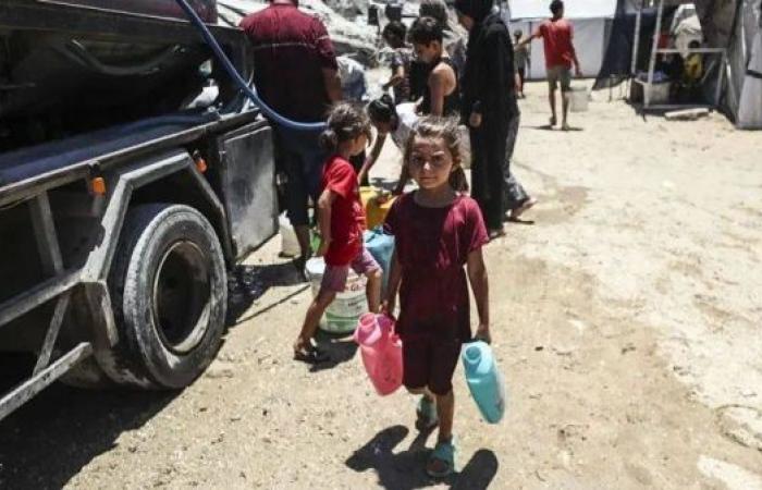Israeli defense minister plans to move Gaza's population to camp in Rafah