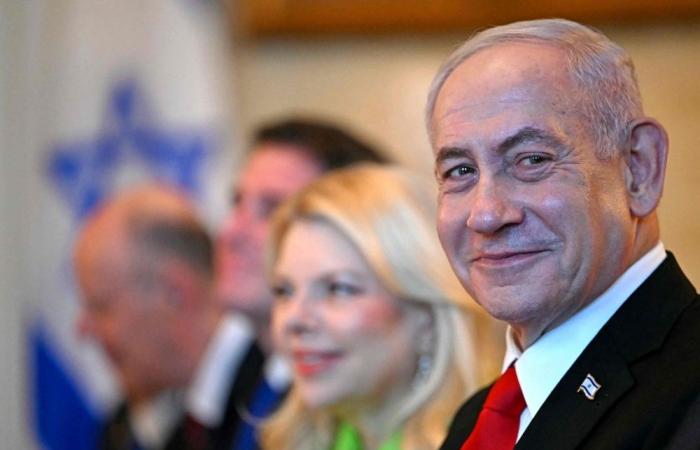Netanyahu presents Trump with Nobel Peace Prize nomination letter at White House
