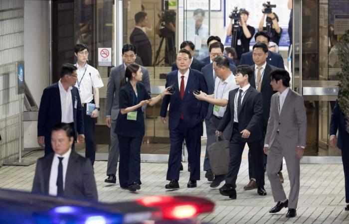 South Korea court orders fresh arrest of ex-president Yoon over martial law bid