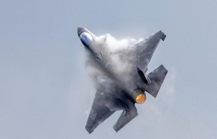 Germany eyes 15 more F-35 jets amid FCAS tensions with France, Politico reports