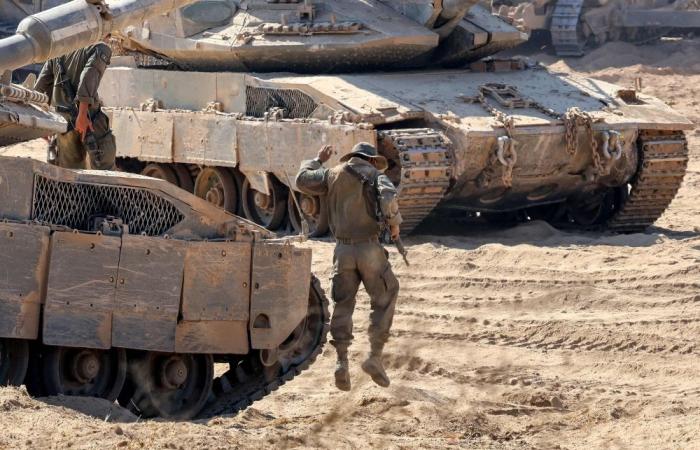 Gaza truce talks stall as Israel insists on keeping military forces in 40pc of territory, refuses full pullout