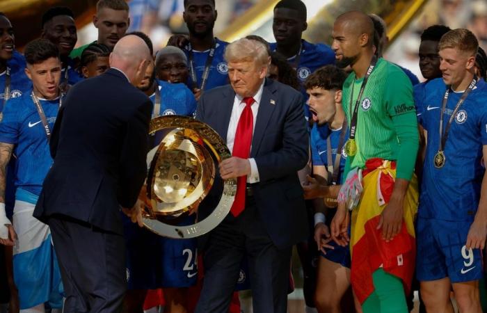 Trump booed and cheered as he joins Chelsea’s Club World Cup celebrations in New Jersey