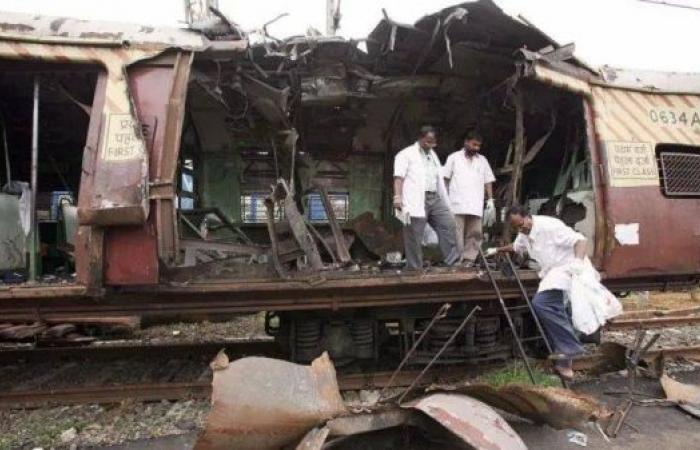 India court acquits 12 men in 2006 Mumbai train bombings