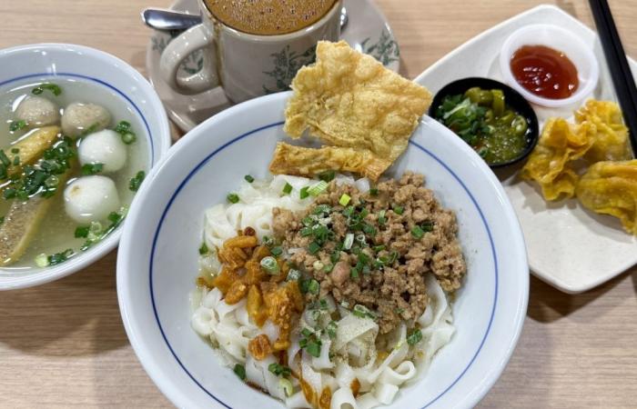 Little Bro Noodles brings pork noodles, claypot dry ‘lou shu fun’ and Hakka mee to the busy SS2 neighbourhood