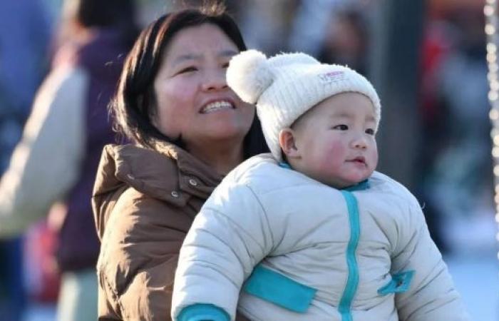 China offers parents $1,500 in bid to boost births
