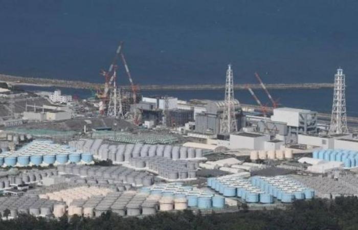 Japan's Fukushima plant workers evacuate after tsunami warning