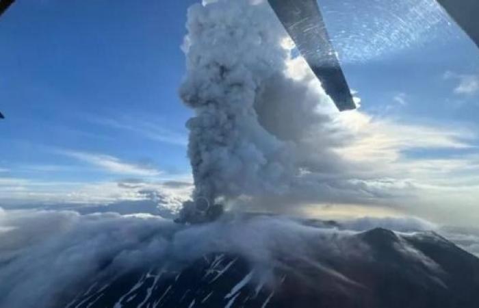 Volcano erupts in Russia's Kamchatka for first time in 500 years after massive quake