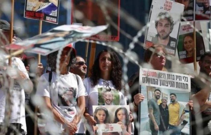 Hundreds of Israeli ex-officials appeal to Trump to help end Gaza war