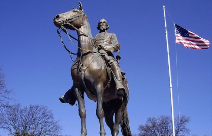 US to reinstall Confederate general's statue in Washington, previously toppled by protesters, says Park Service