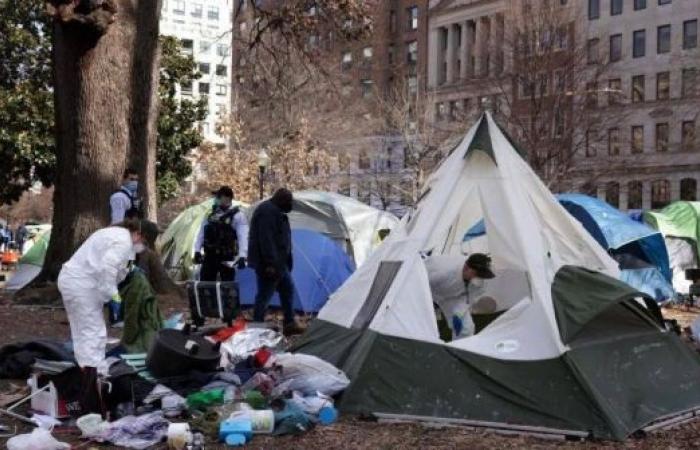 Trump demands homeless people 'immediately' move out of Washington