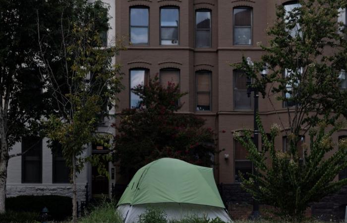 Homeless in Washington DC risk jail if they defy Trump’s crackdown, White House warns