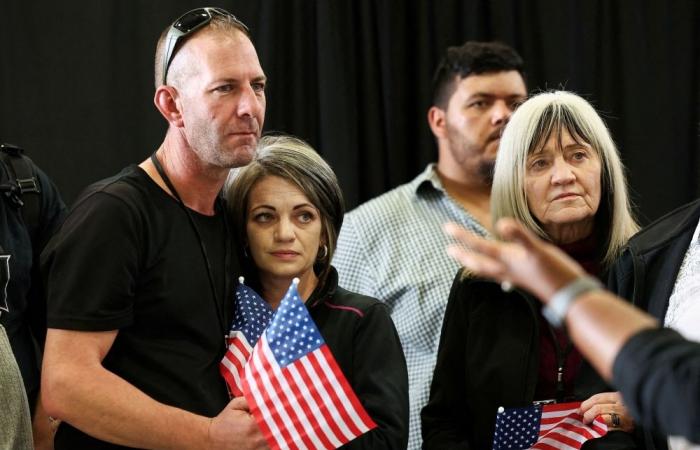 Trump refugee plan mulls reserving 30,000 spots for white South Africans