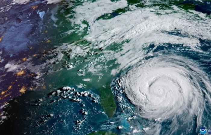 ‘Enormous Erin’ nears North Carolina, triggers evacuations amid flood threat