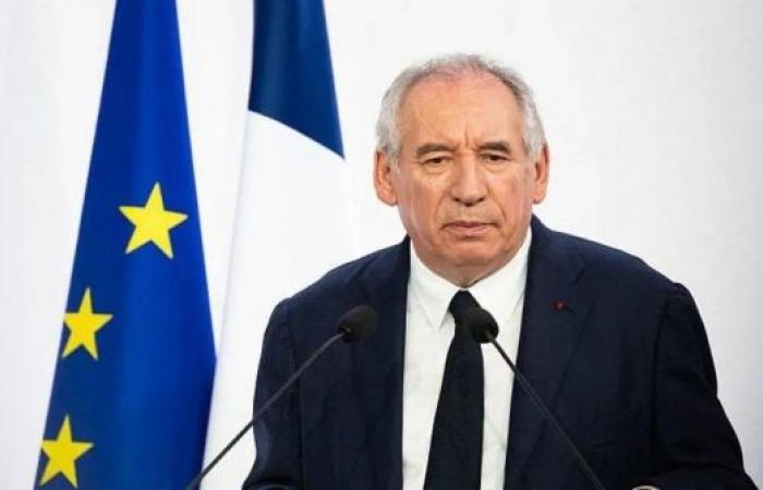 French PM fights for survival as rivals refuse to support confidence vote